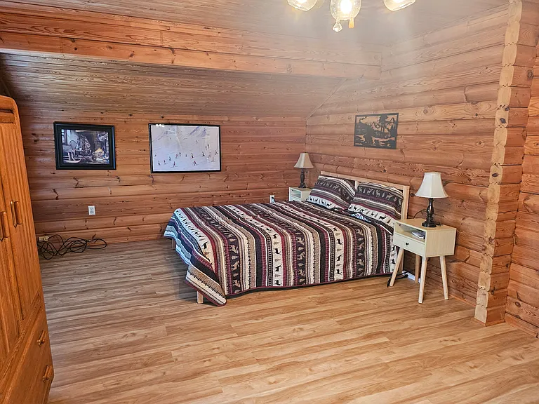 Upstairs Primary Queen with Ensuite