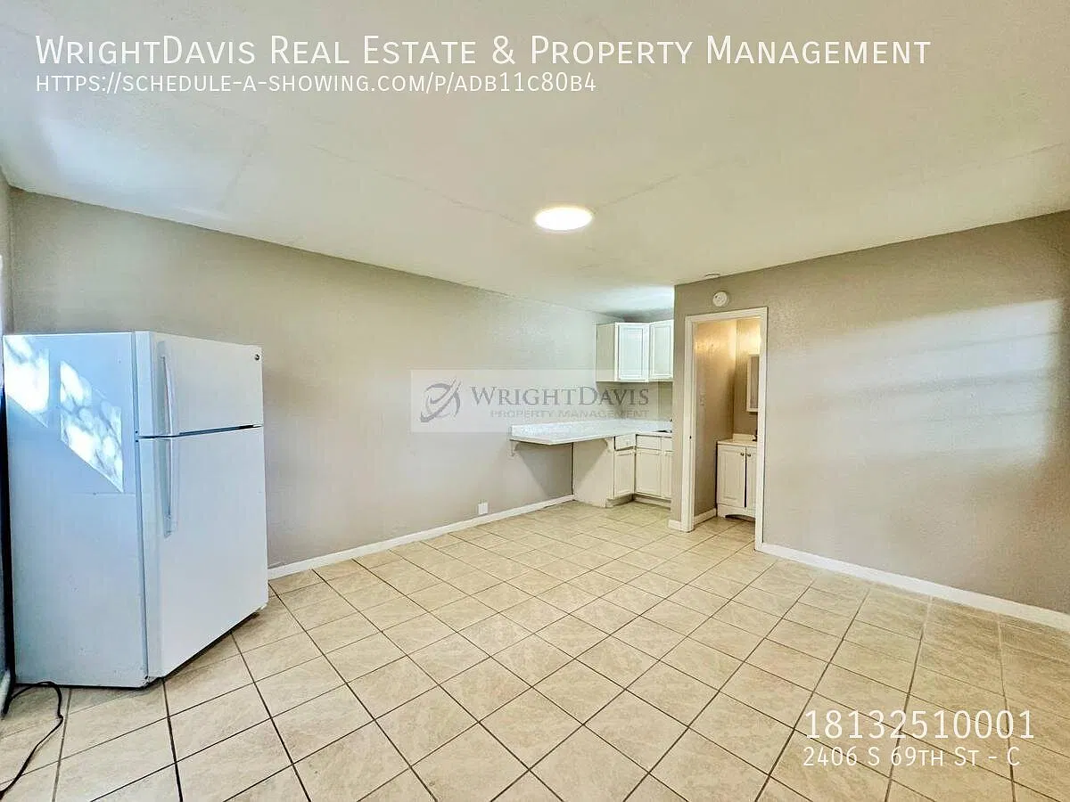 Charming Studio Duplex in Tampa Cozy & Convenient Living — Photo 3