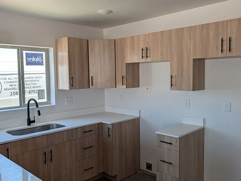 Juniper Commons — Photo 35