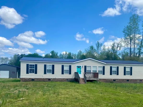 2041 Bay Road, Wallace, NC 28466