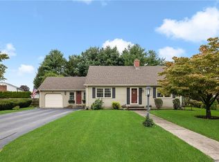 10 Apple Blossom Ln, Cranston, RI 02921
