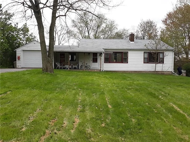 325 Lunn Blvd photo 1