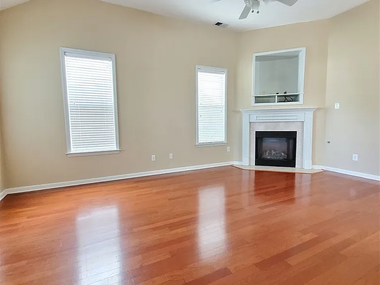 189 Fleets Island Dr — Photo 4