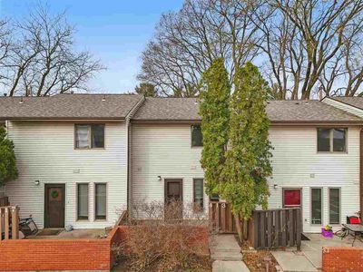 413 Samoa Dr, Iowa City, IA, 52246