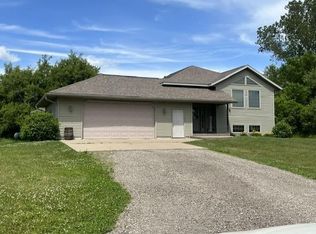 W10950 Hiview Dr, Black River Falls, WI 54615