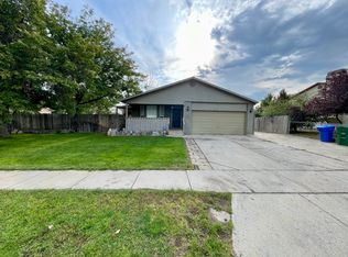 6327 S Hopi Cir, West Jordan, UT 84081