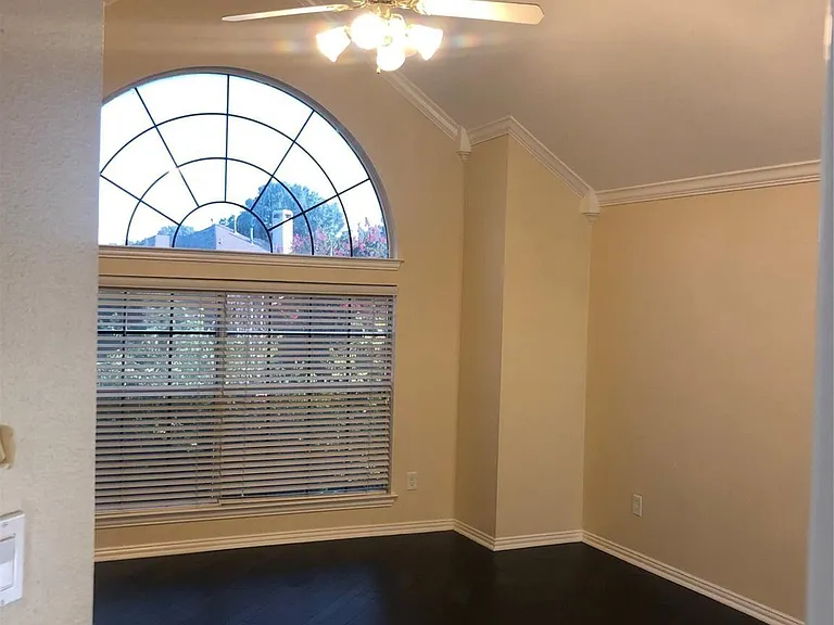 3828 Elgin Dr — Photo 13