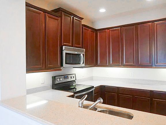 4th image of 1289 Travertine Ter