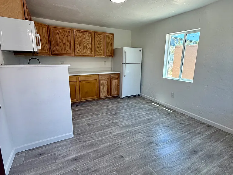 2614 N Balboa Ave #3 — Photo 5