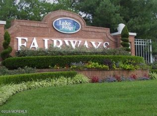 22 Foxwood Rd, Lakewood, NJ 08701