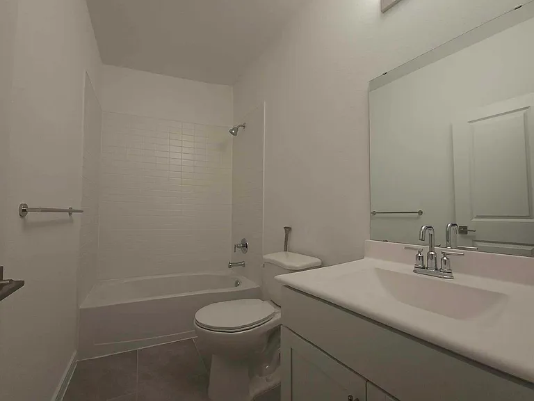 8442 Bay Oaks Dr — Photo 4
