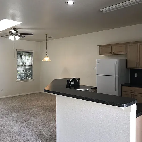 3104 Northwest Blvd #D Photo 1