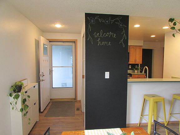 Cheerful Entry