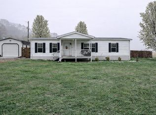 1114 Sweetwater Rd, Berea, KY 40403