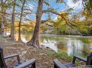 211 Timber View Dr, Bulverde, TX 78006