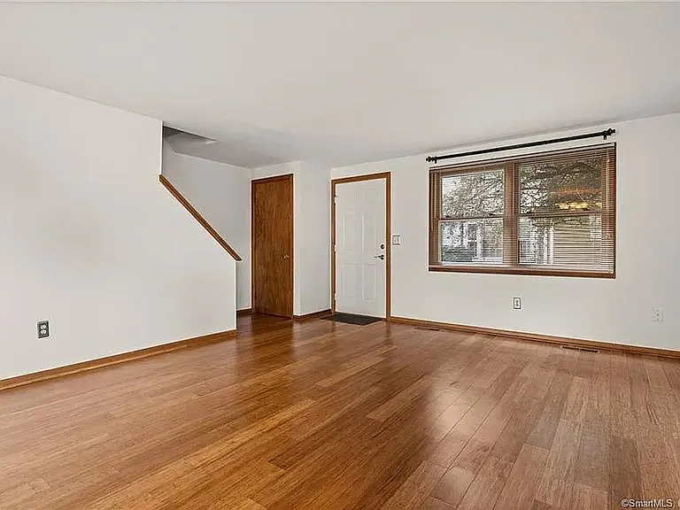 9 Persimmon Ln — Photo 12
