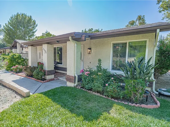 26328 Oak Highland Dr Unit C, Santa Clarita, CA 91321