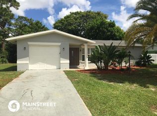 375 Sea Grape Rd, Venice, FL 34293