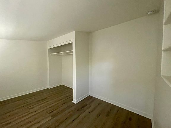 4th image of 1570 Locust St #1