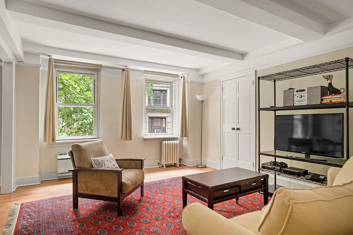 155 East 49th St Unit 2B  