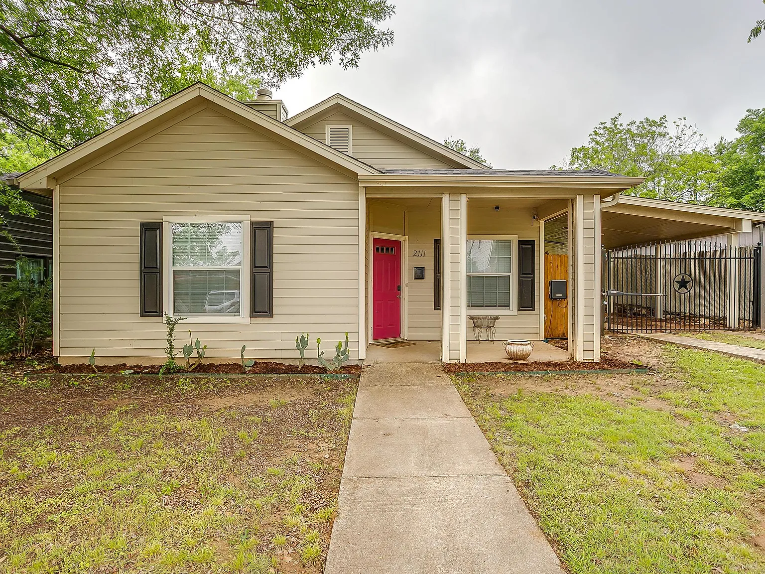 3 bed, 1196 sqft, $2,650 — Photo 2