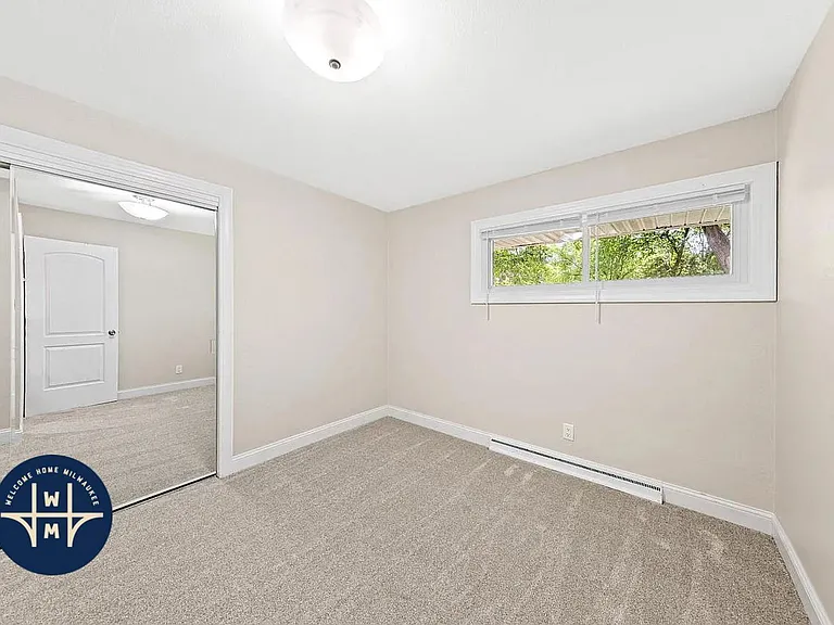 12400 Elmhurst Pkwy — Photo 15