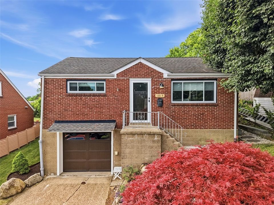 1st image of 1015 Valora St