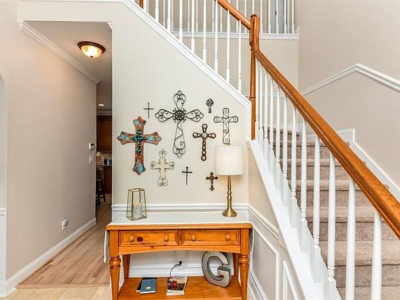3rd image of 3002 Ashbury Ct