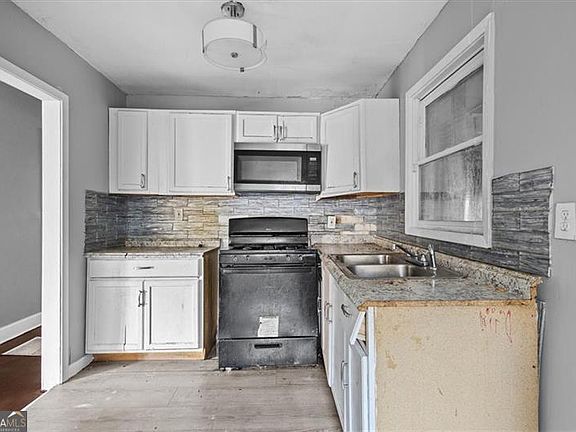 5th image of 685 Bolton Rd NW