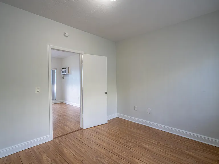 7927 East Dr #264 — Photo 16