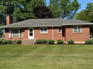 1894 N Weller Dr, Mount Morris, IL 61054