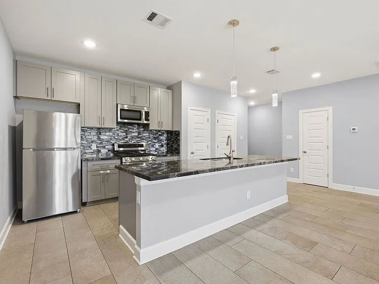8419 Observatory St — Photo 6