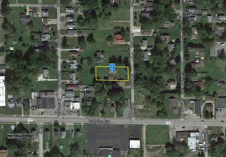 2235 Garfield Ave photo 1