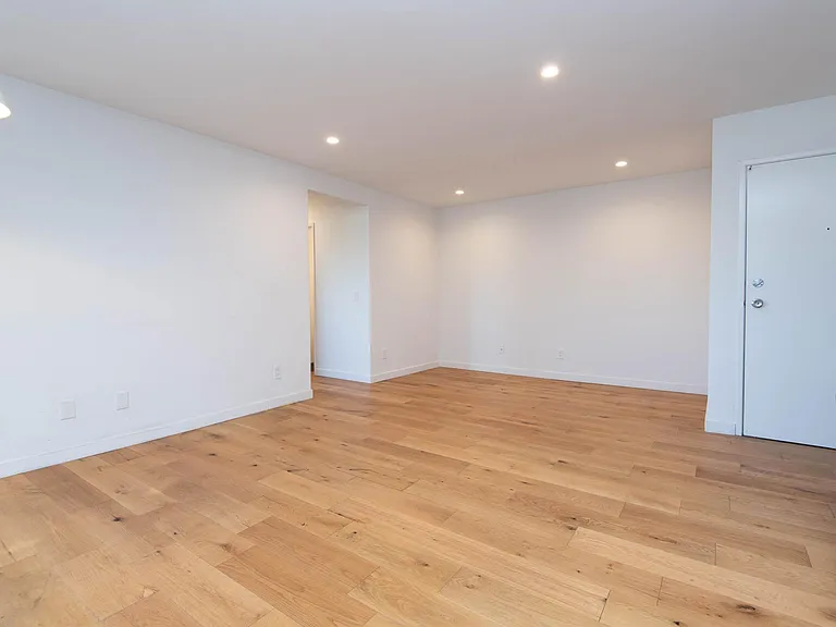 3933 Marathon St #104-B — Photo 5