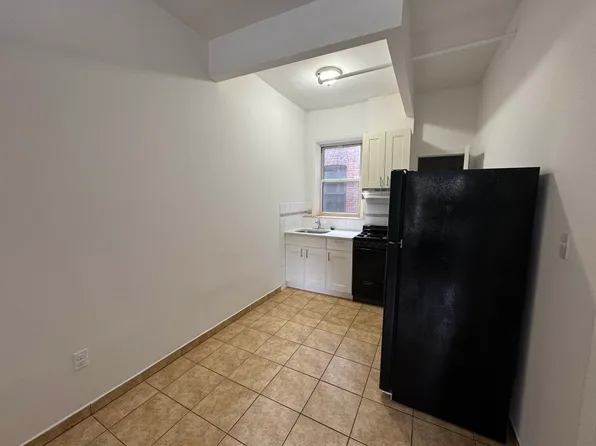 33 Kingsland Ave APT 2A, Brooklyn, NY 11211