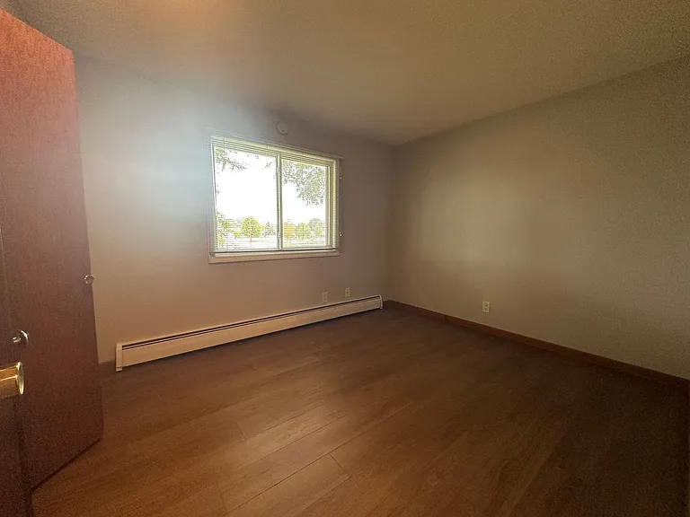 7440 Century Ave. — Photo 9