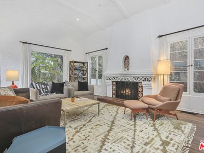 230 22nd St, Santa Monica, CA, 90402