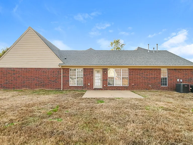 6336 Sandbourne E — Photo 17