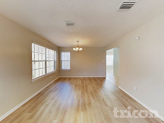 3rd image of 217 Chamblin Dr