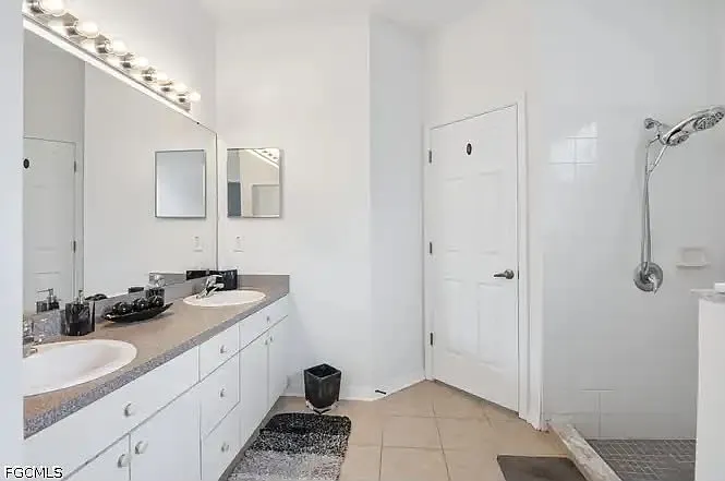 7926 Terrace Ridge Dr — Photo 16