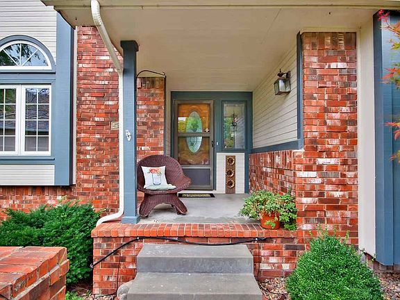 3rd image of 4202 N Spyglass Cir