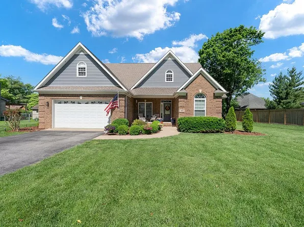 325 Indian Hills Dr, Bowling Green, KY 42103