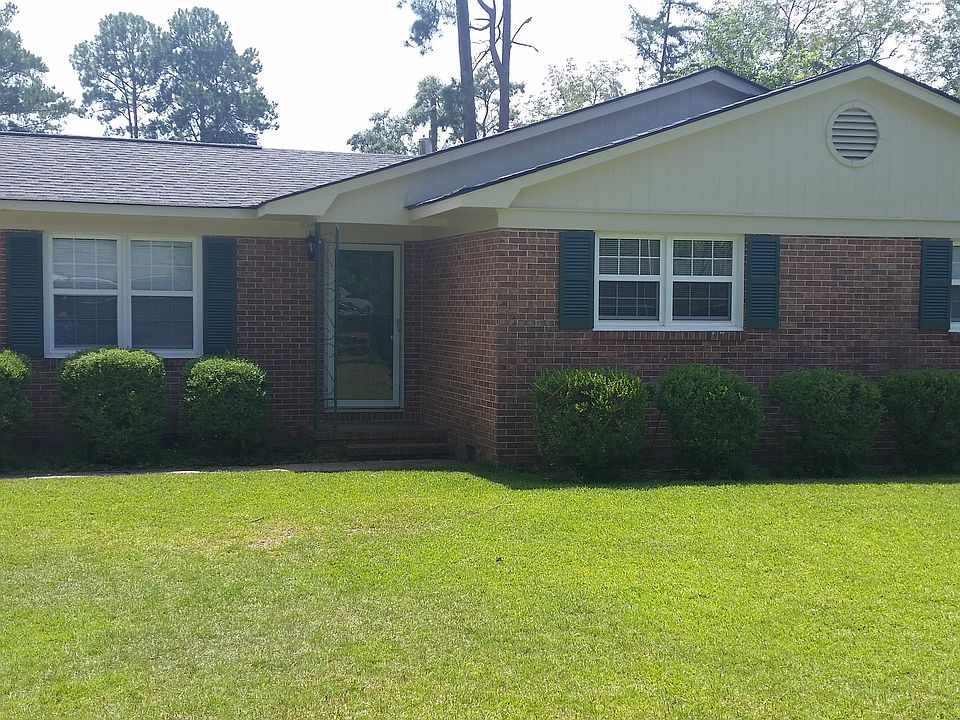 1st image of 2206 Robinhood Rd