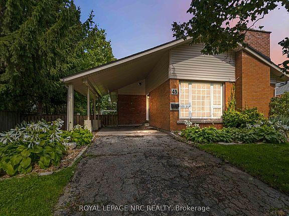 4th image of 45 Woodcroft Cres