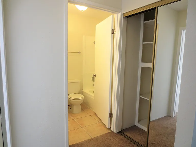 12923 Mapleview St #14 — Photo 15
