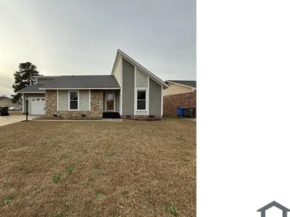 1001 Glen Reilly Dr, Fayetteville, NC 28314