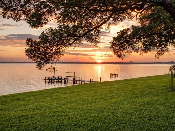 5315 Bayway Dr, Baytown, TX 77520