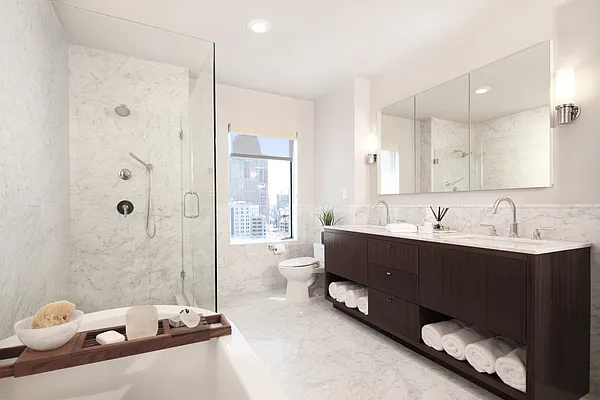 Sold by The Marketing Directors (Arias) | media 42