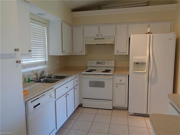 5th image of 130 NE 6th Ave