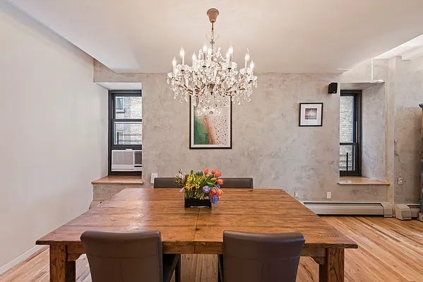 Sold by Nest Seekers International | media 2